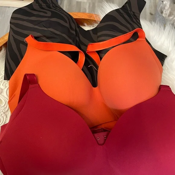 Three Knix bras - Picture 1 of 7